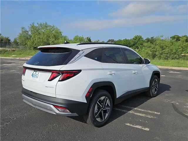 New 2026 Creamy White Pearl Hyundai SEL image 4
