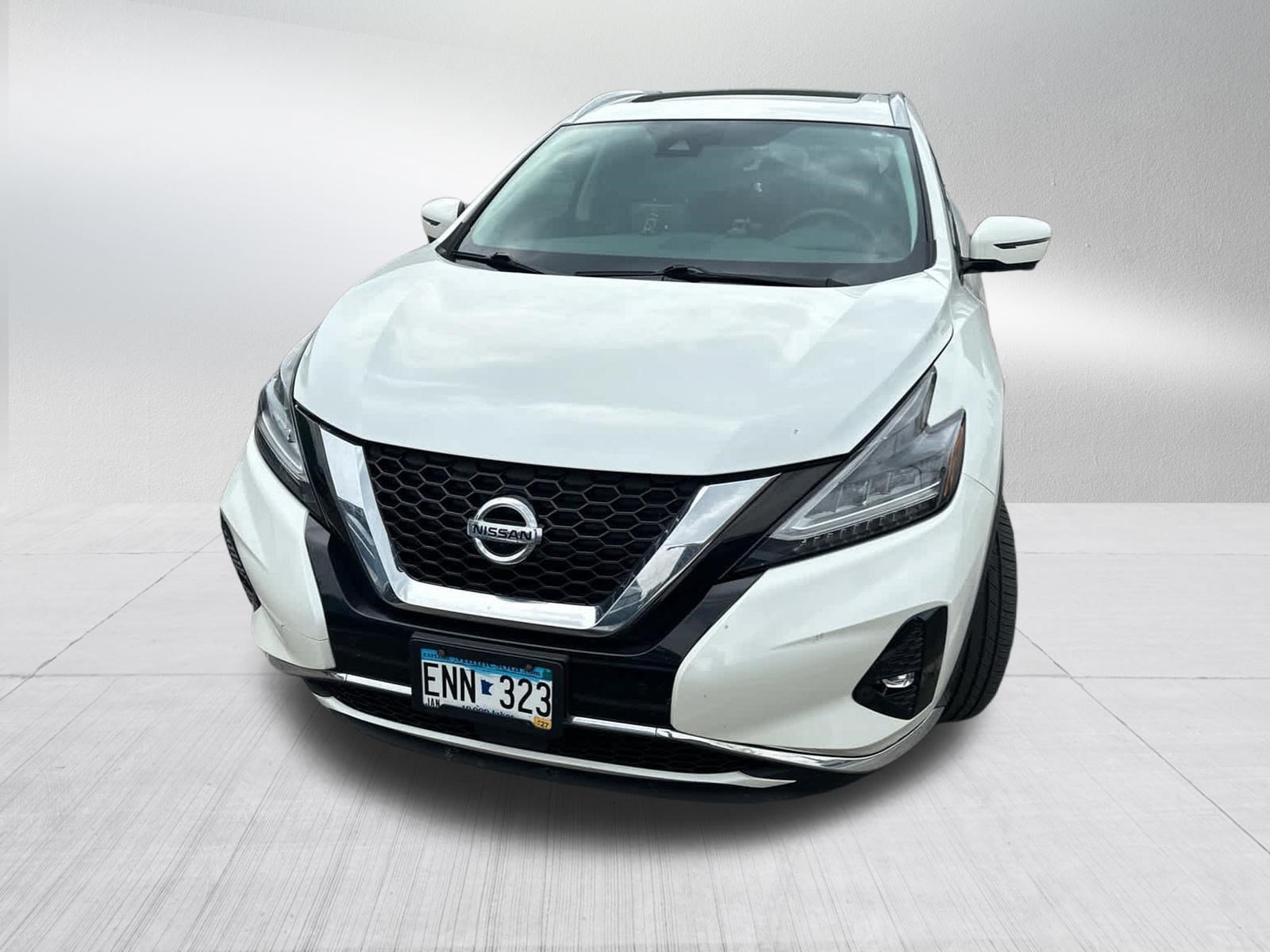 Used 2019 Pearl White Tricoat Nissan Platinum image 2