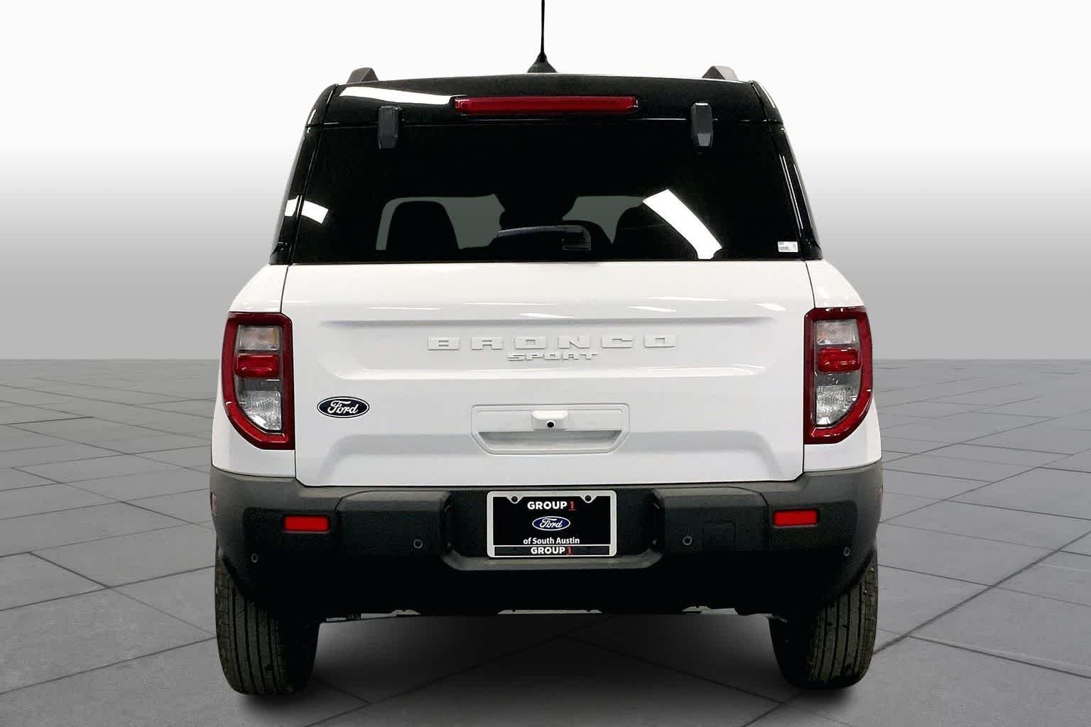 New 2026 Oxford White Ford Outer Banks® image 4