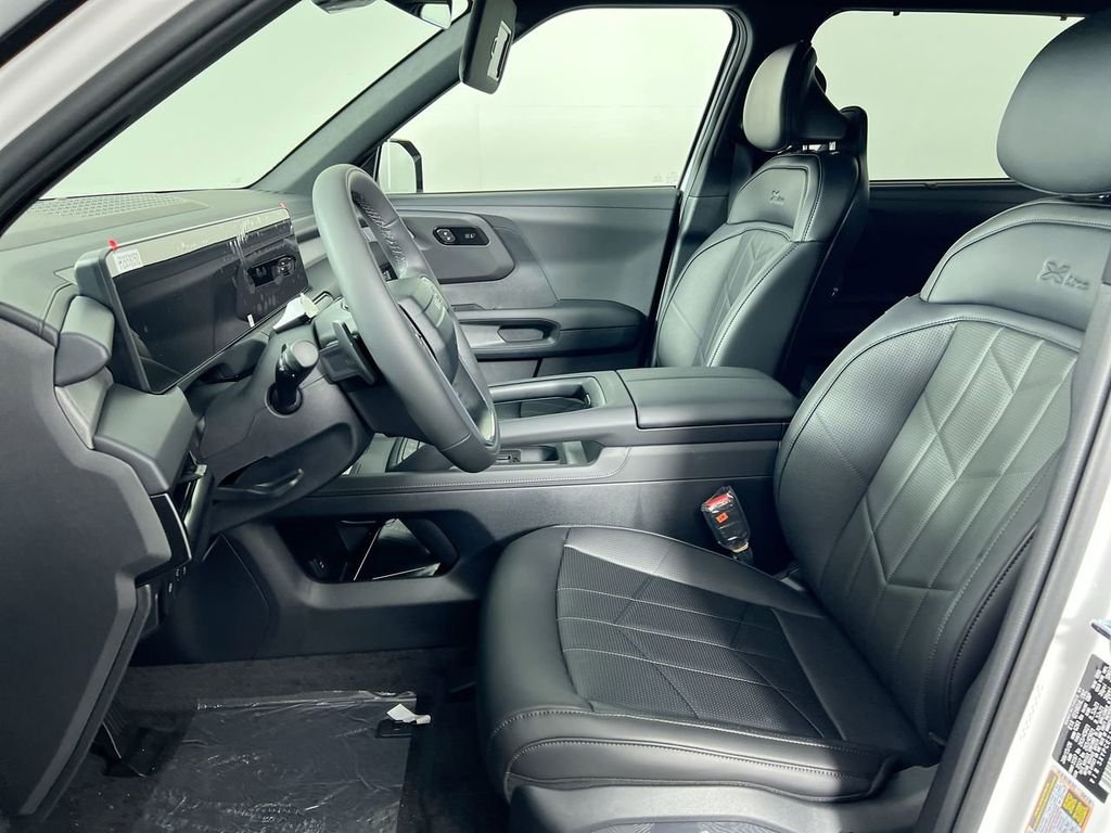 New 2027 Glacial White Pearl Kia X-LINE SX image 12