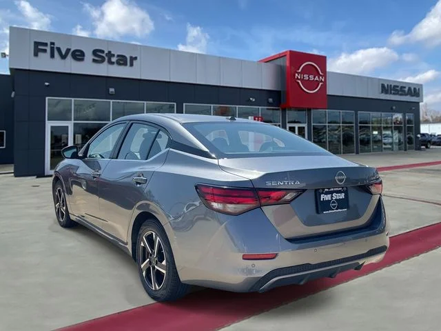 Used 2024 Gray Nissan SV image 4