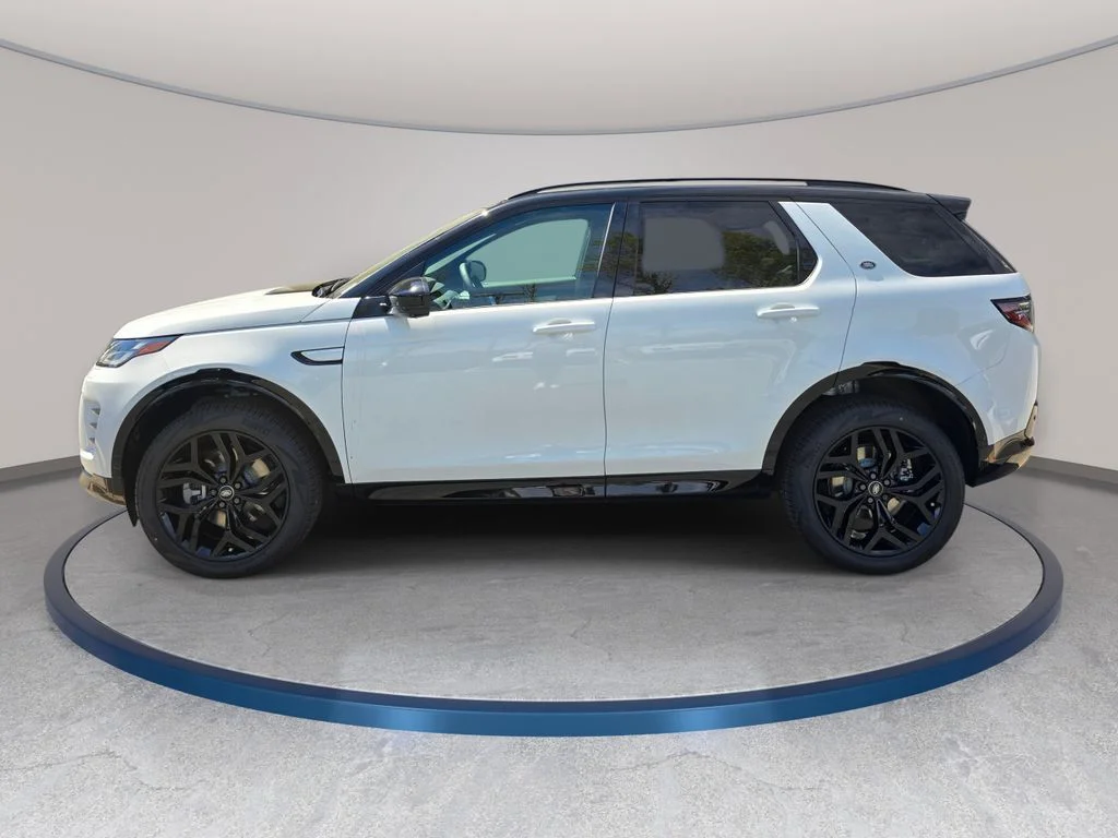 New 2026 Fuji White LAND ROVER Landmark image 8