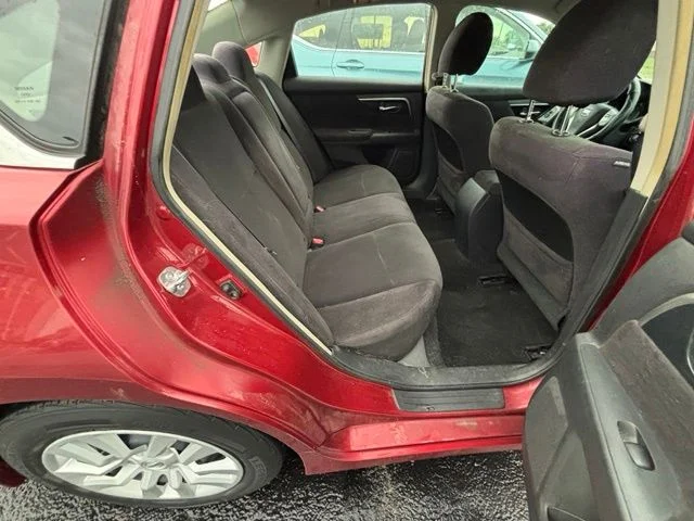 Used 2013 Red Nissan 2.5 S image 9