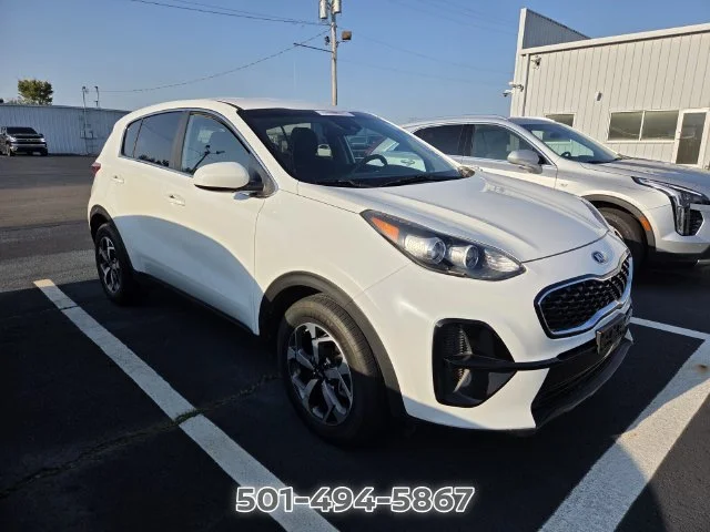Used 2022 White Kia LX image 3