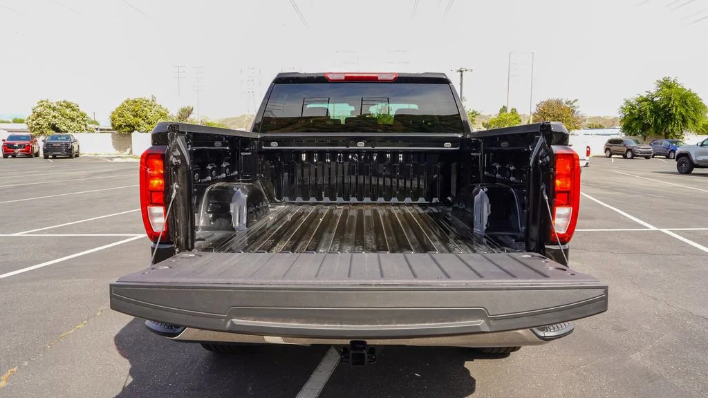 2026 GMC Sierra 1500 SLE - Photo 10