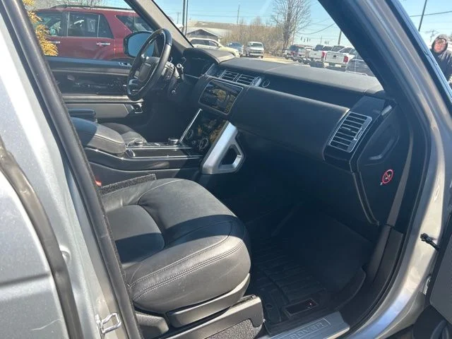 Used 2019 Silver Land Rover 3.0L V6 Turbocharged Diesel Td6 image 18