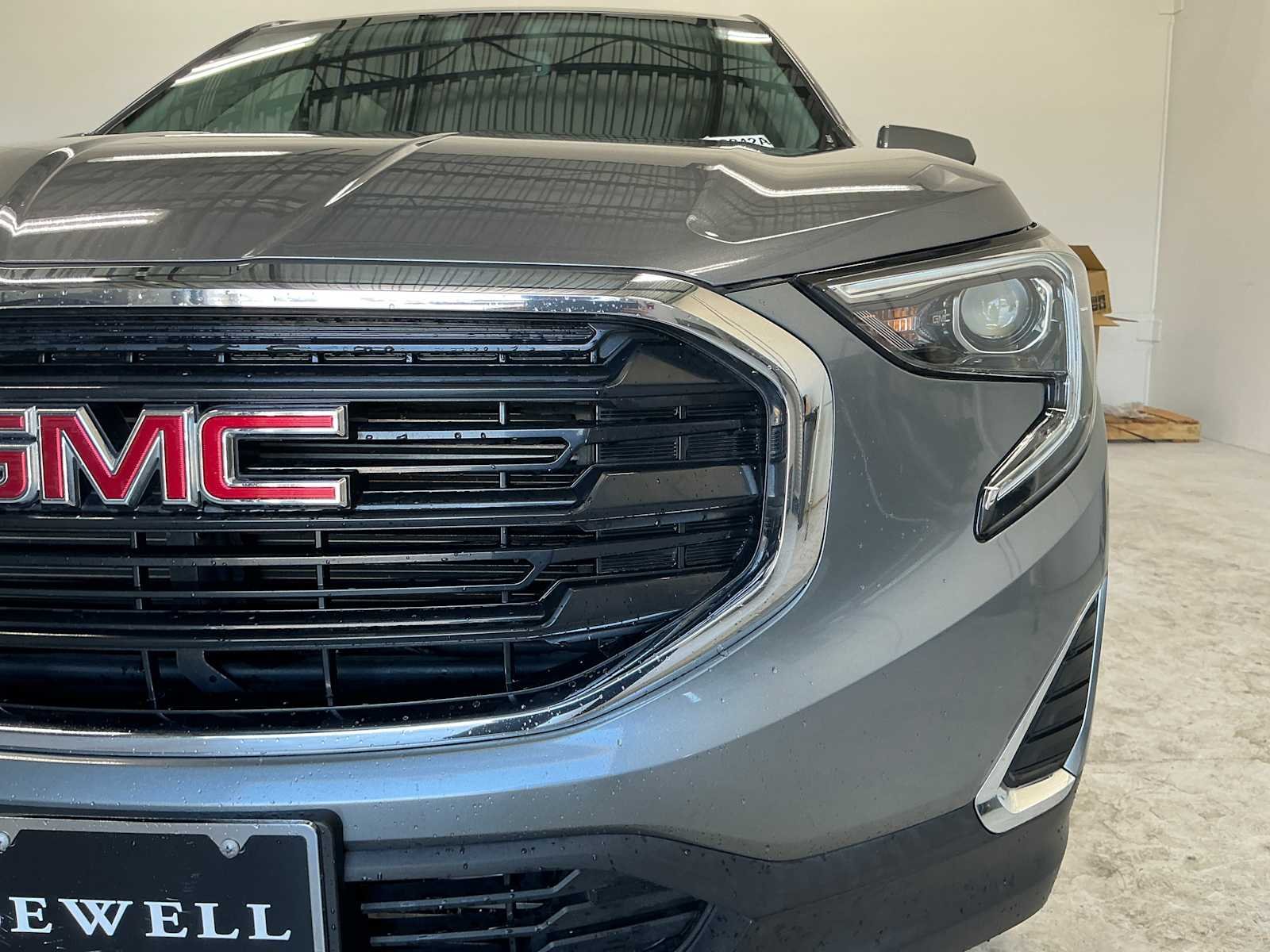 Used 2020 Satin Steel Metallic GMC SLE image 7