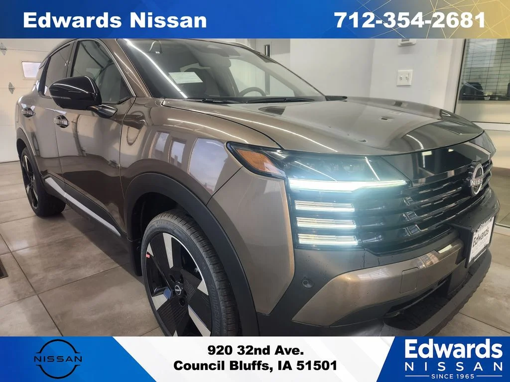 2026 Nissan Kicks 2.0 SR AWD's photo