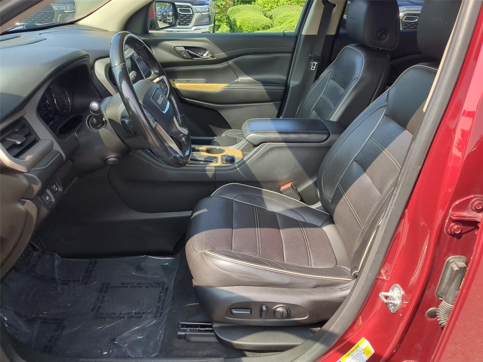 Used 2019 Red Quartz Tintcoat GMC Denali image 15