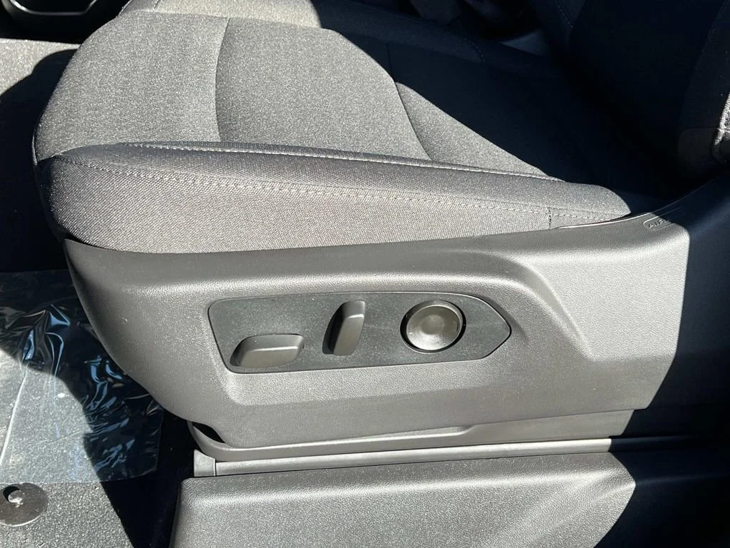 2026 Chevrolet Silverado 1500 LT - Photo 14