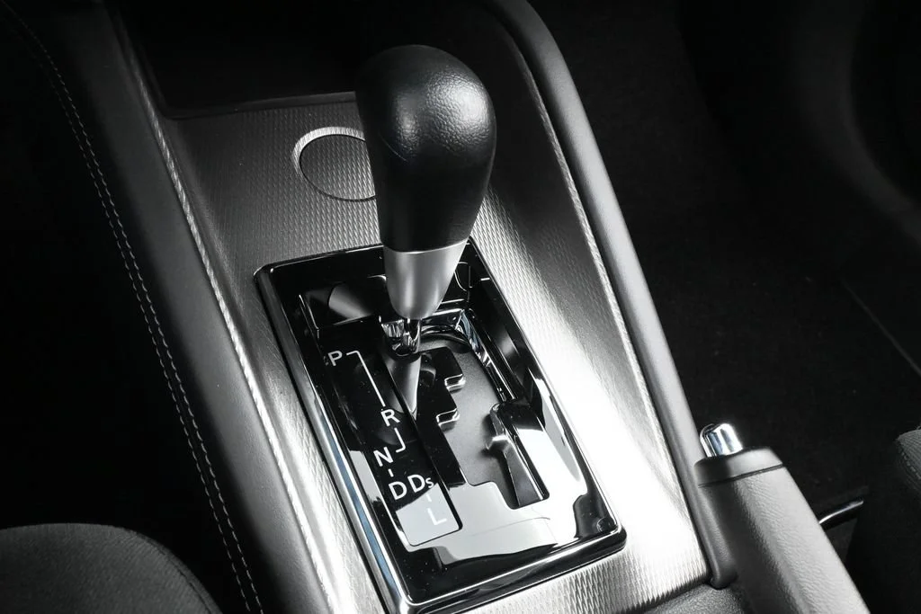 New 2027 White Diamond Mitsubishi 2.0 ES 2WD image 21