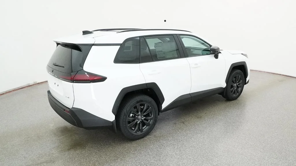 New 2026 Ice Cap Toyota XLE Premium image 18