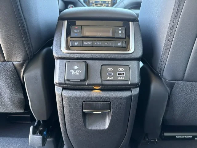 Used 2026 Brown Subaru Onyx Edition Touring image 39