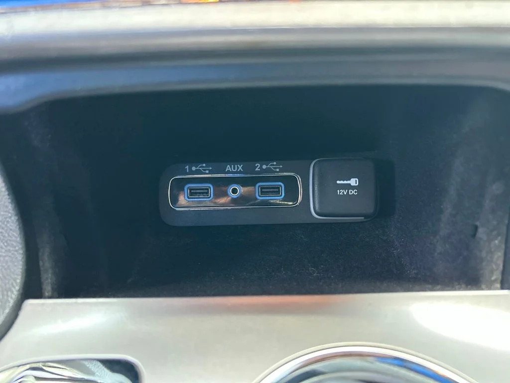 Used 2021 Black Jeep Laredo E image 40
