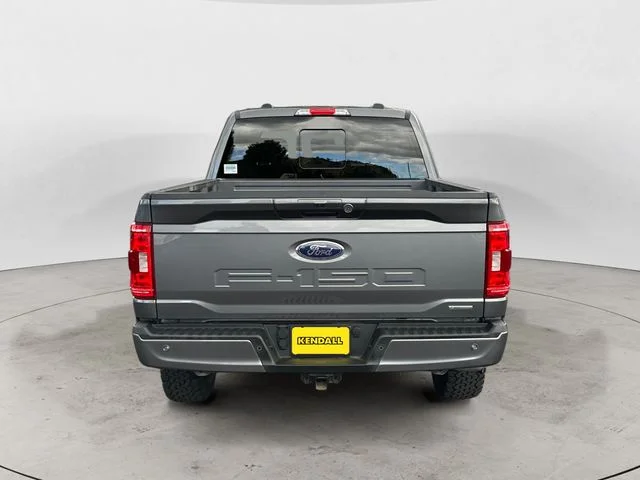 Used 2022 Gray Ford XLT image 6