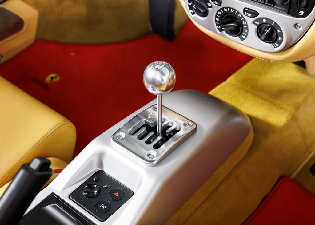 Used 2003 Rosso Corsa Ferrari Spider OEM Manual image 19