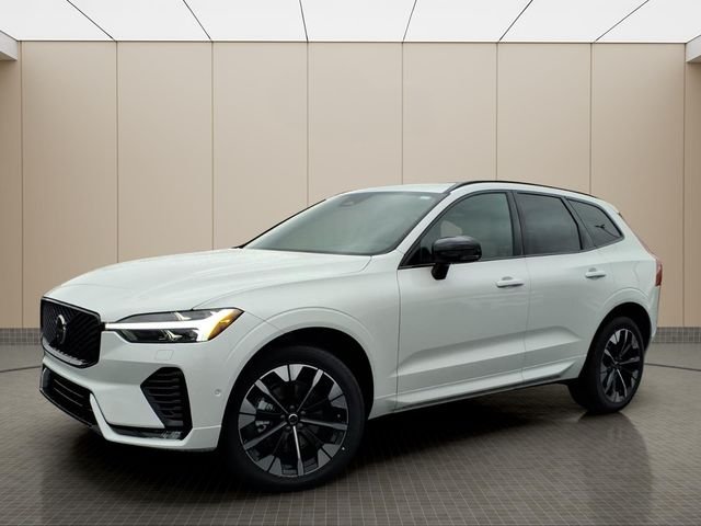 New 2026 Crystal White Volvo Plus image 2
