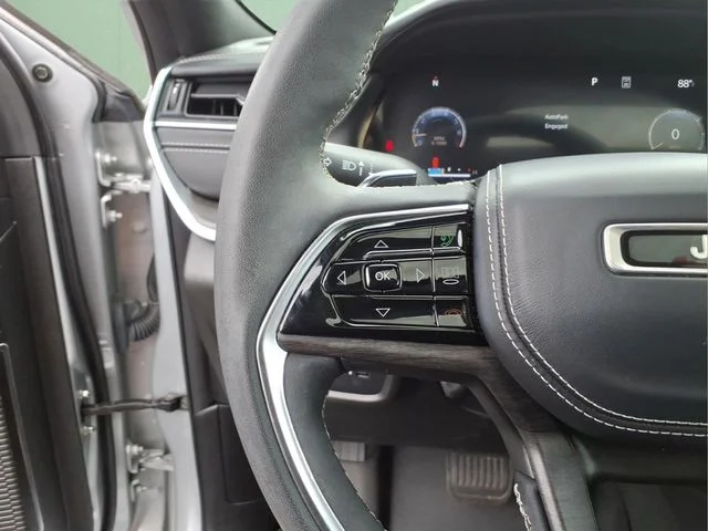 Used 2023 Silver Jeep Overland image 24