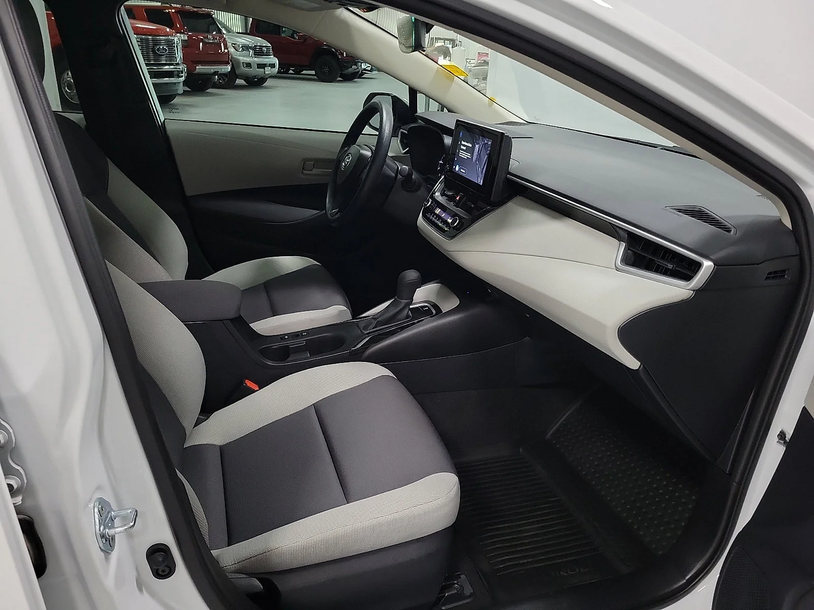 Certified Used 2025 White Toyota LE image 15