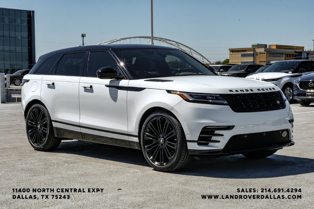 Certified Used 2026 Fuji White Land Rover Dynamic SE image 4
