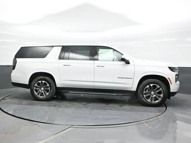 2026 Chevrolet Suburban LS - Photo 8