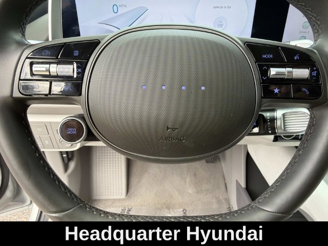 Used 2024 Silver Hyundai SEL image 22