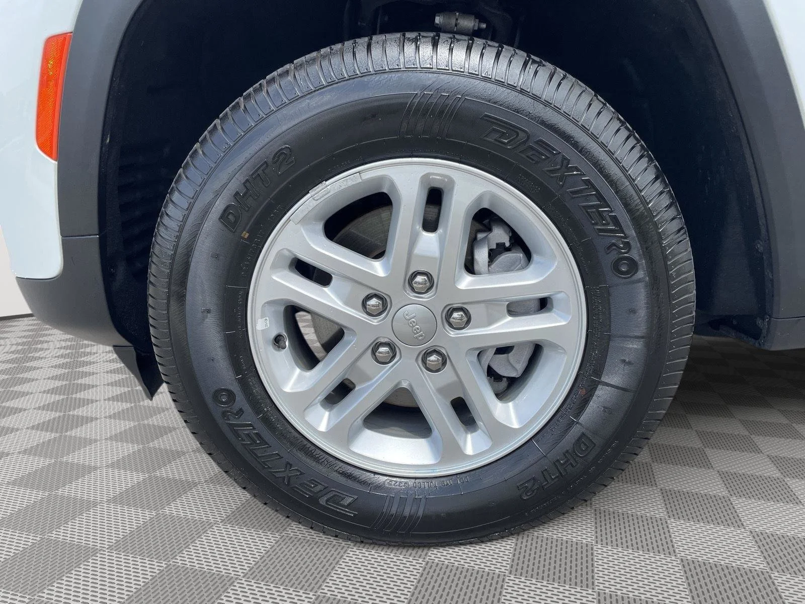 Used 2023 Bright White Clearcoat Jeep Laredo image 25