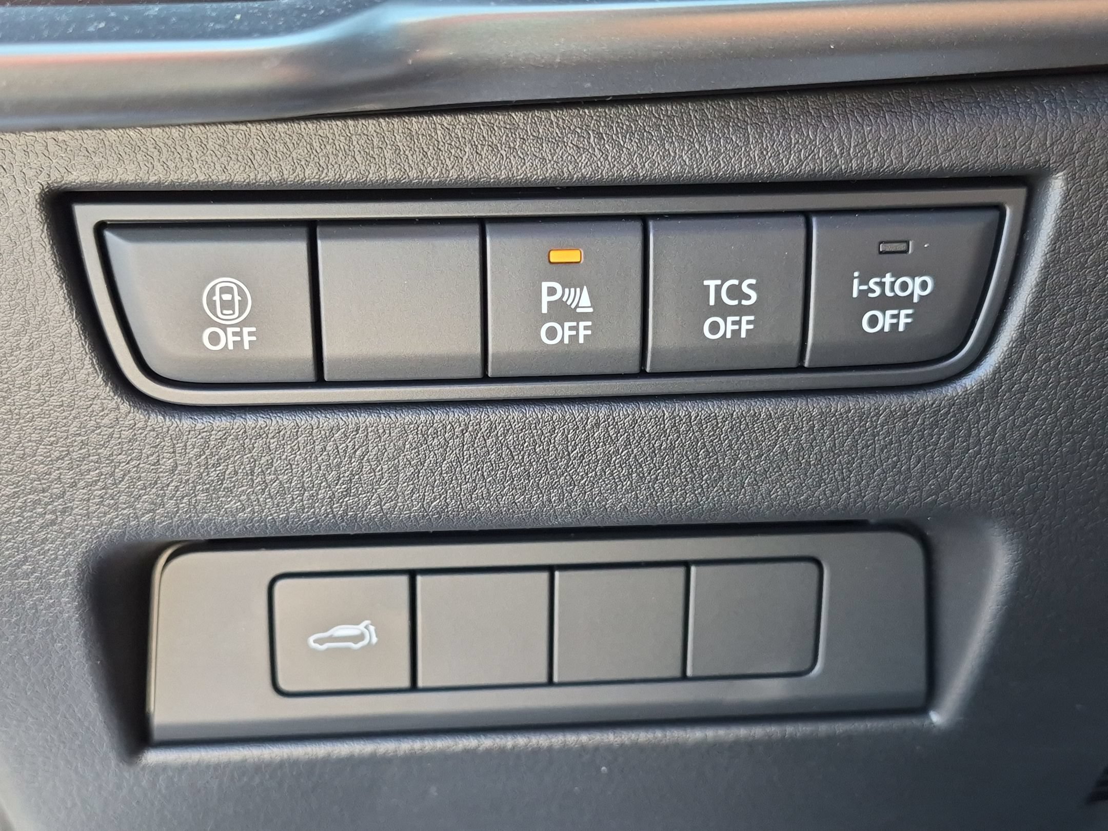 Used 2025 Rhodium White Premium Mazda Preferred Package image 20