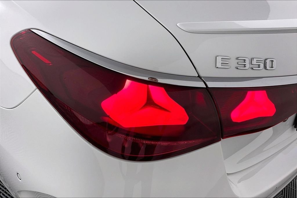 2026 Mercedes-Benz E-Class E350 - Photo 23