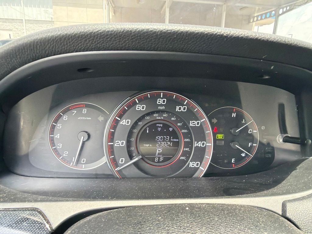 Used 2013  Honda Sport image 7