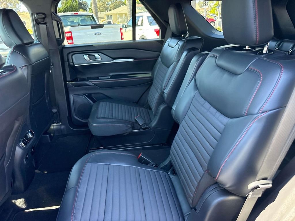 Certified Used 2026 Gray Metallic Ford ST-Line image 12