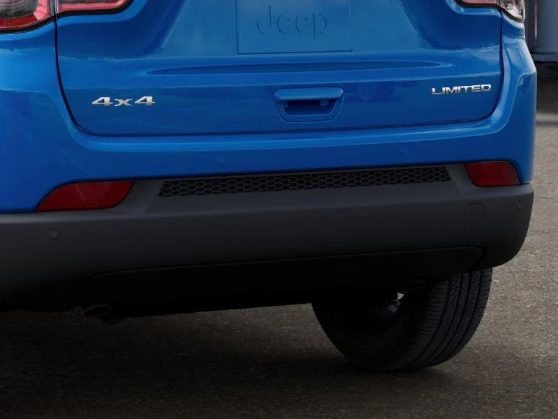 New 2026 Hydro Blue Pearl-Coat Exterior Paint Jeep Limited image 39