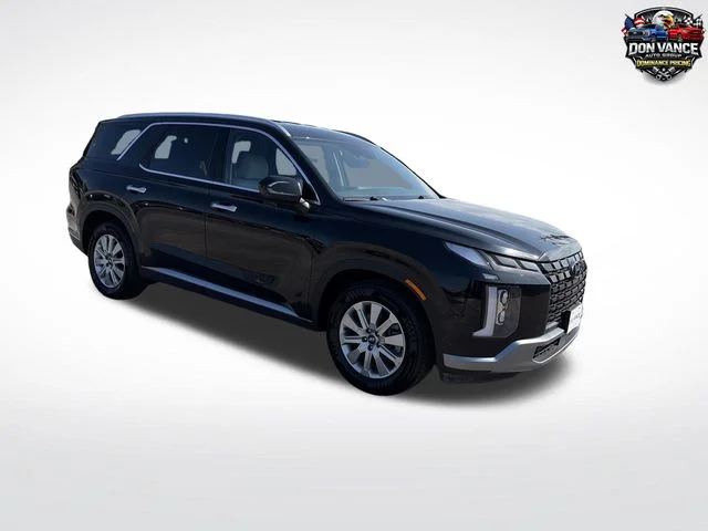 Used 2025 Black Hyundai SEL image 7