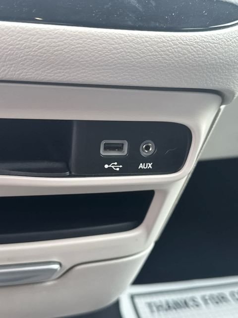 Used 2017 White Chrysler Touring L image 26