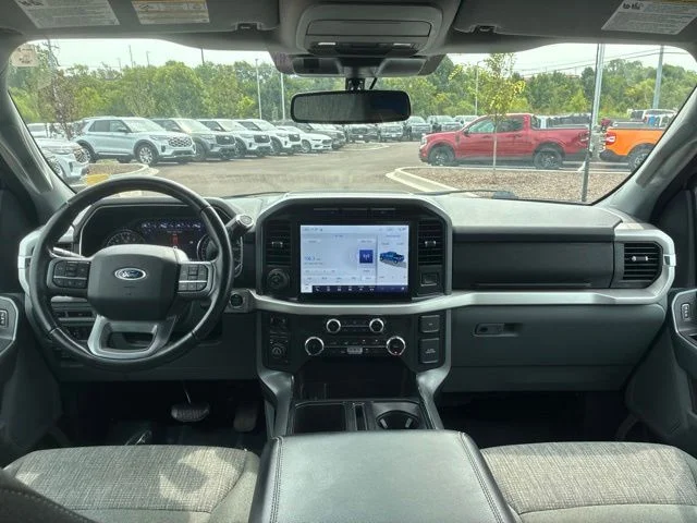 Used 2022 Oxford White Ford XLT image 22