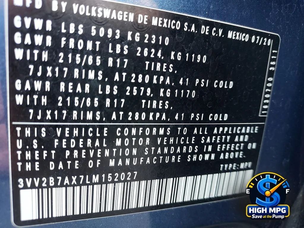 Used 2020 Blue Volkswagen 2.0T SE image 22