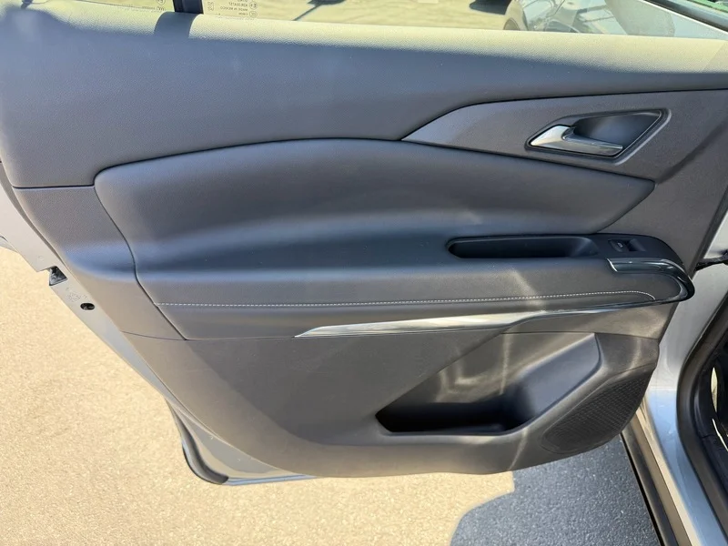 Used 2025 Sterling Gray Metallic Chevrolet LT image 17