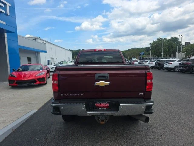 Used 2016 Red Chevrolet LTZ image 3