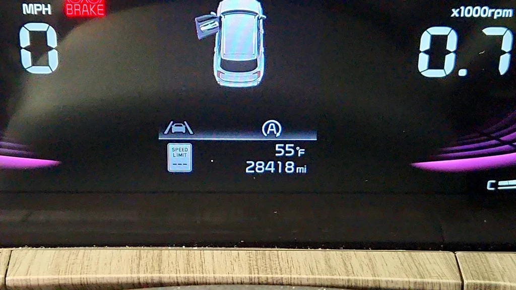 Used 2024 Glacial White Pearl Kia EX FWD image 15
