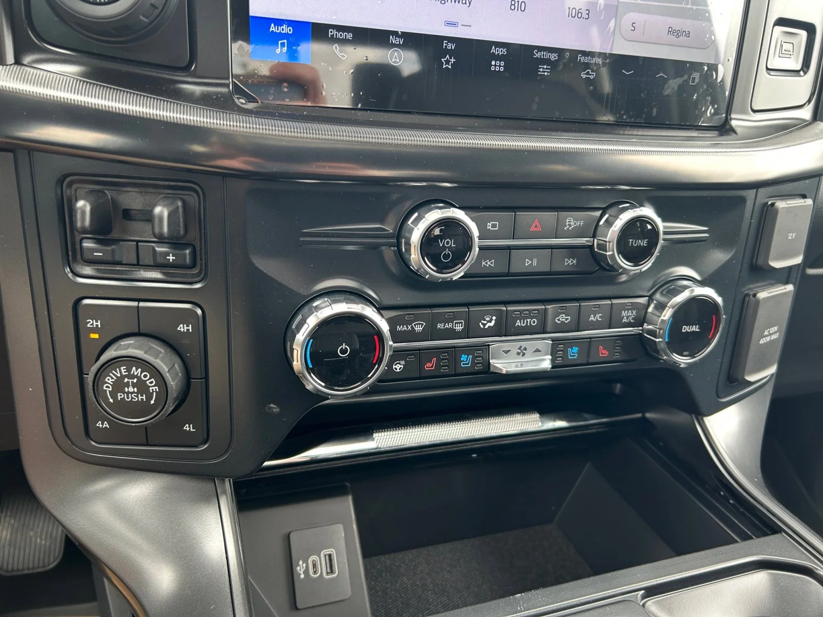 New 2026 Oxford White Ford Lariat image 23