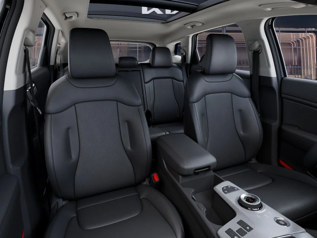 New 2027 Fusion Black Kia EX image 15