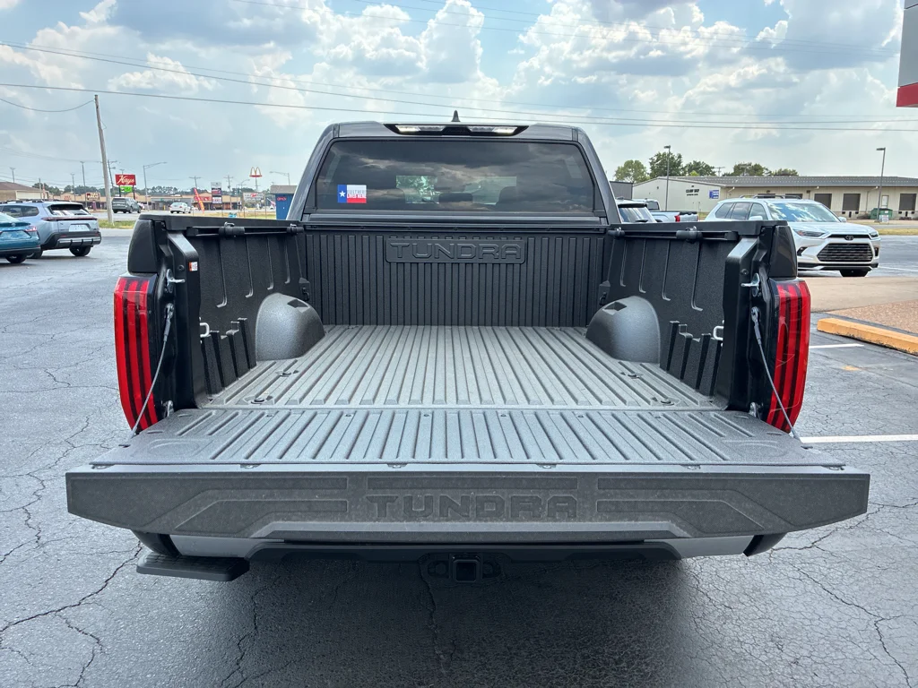 2026 Toyota Tundra Limited - Photo 9