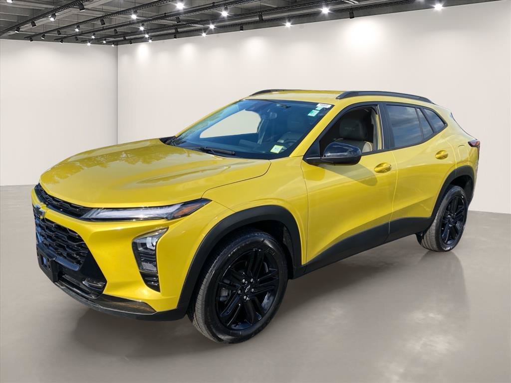 Used 2024 Nitro Yellow Metallic Chevrolet ACTIV image 3