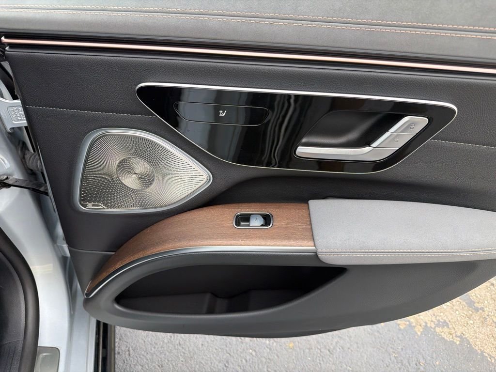 Used 2023  Mercedes-Benz 450 image 19