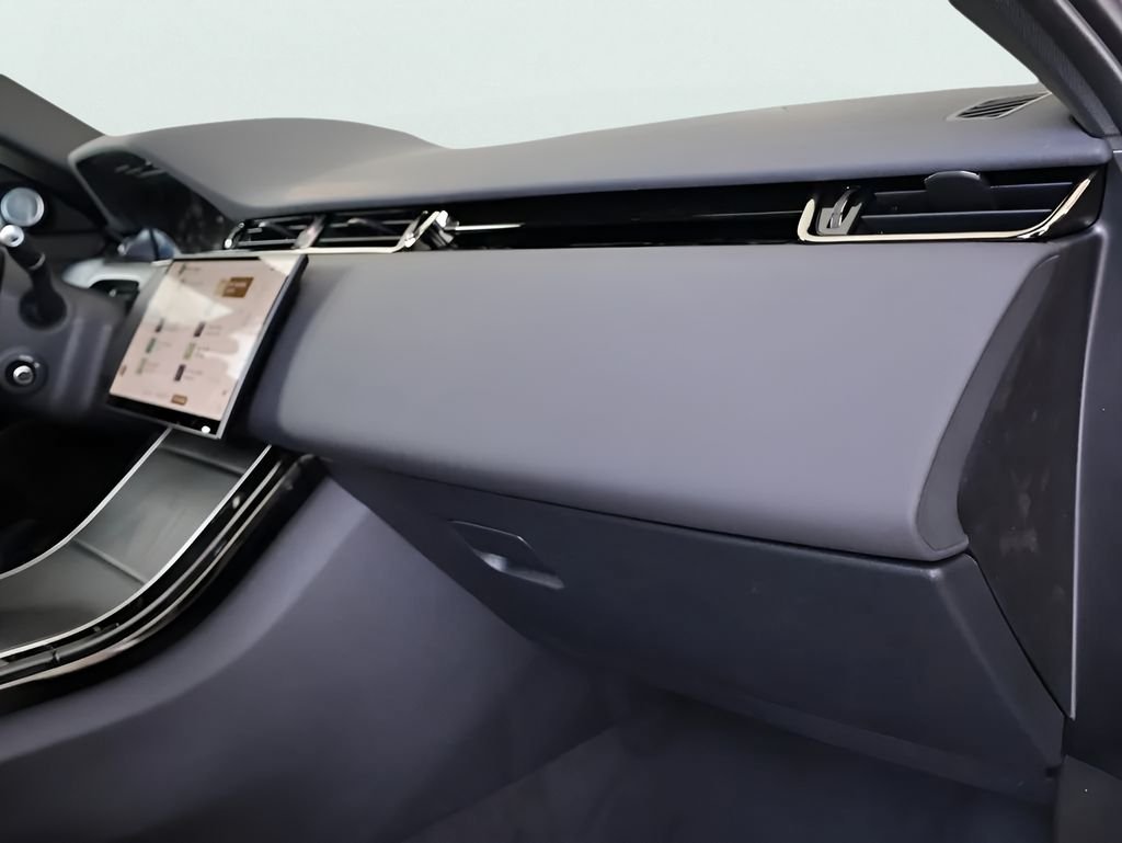 New 2026 Seoul Pearl Silver Land Rover Dynamic image 23