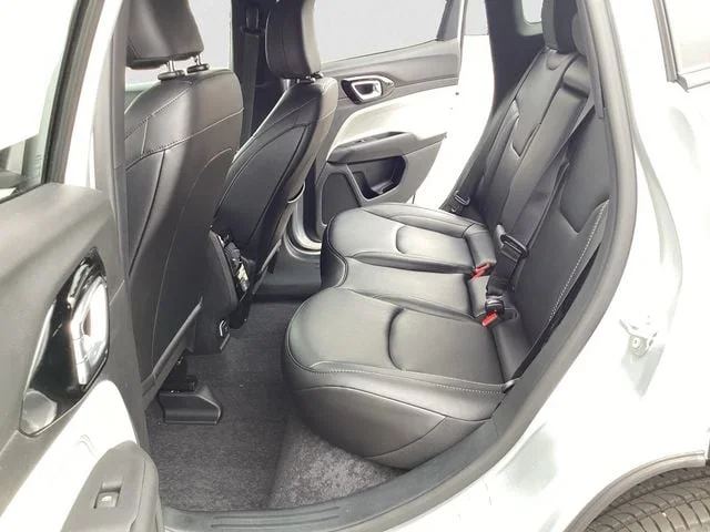 New 2026 Silver Jeep LIMITED 4X4 image 14
