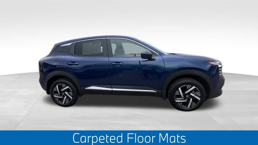 Used 2025 Blue Nissan SV image 3