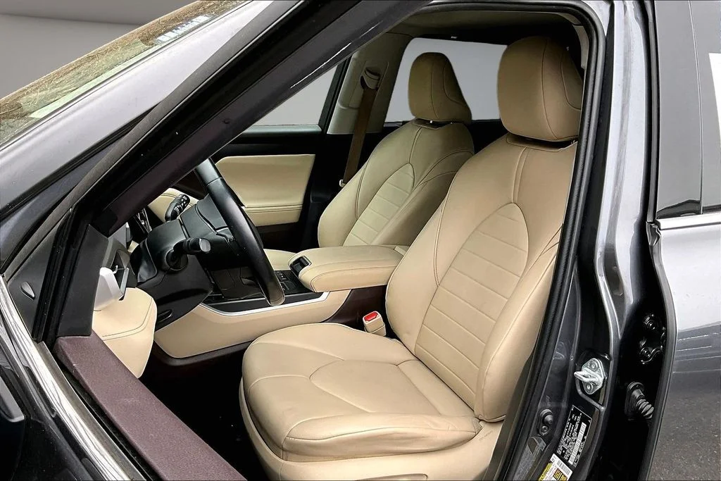 2021 Toyota Highlander XLE - Photo 20