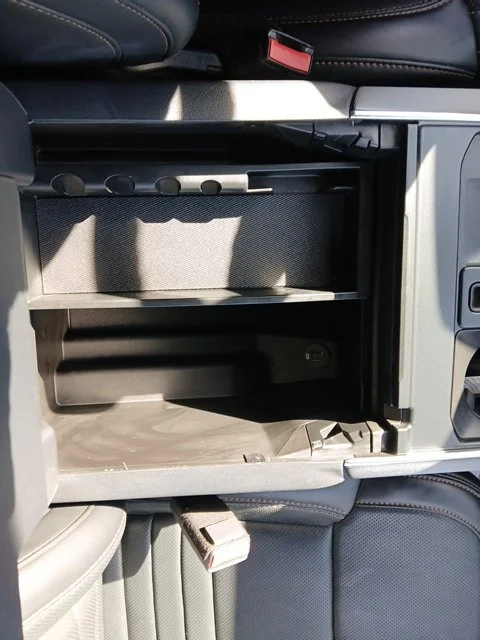Used 2021  Ford Platinum image 16