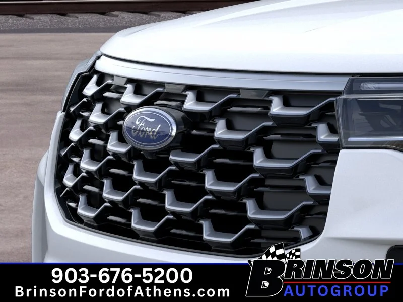 New 2026 Star White Metallic Tri-Coat Ford Platinum™ image 17